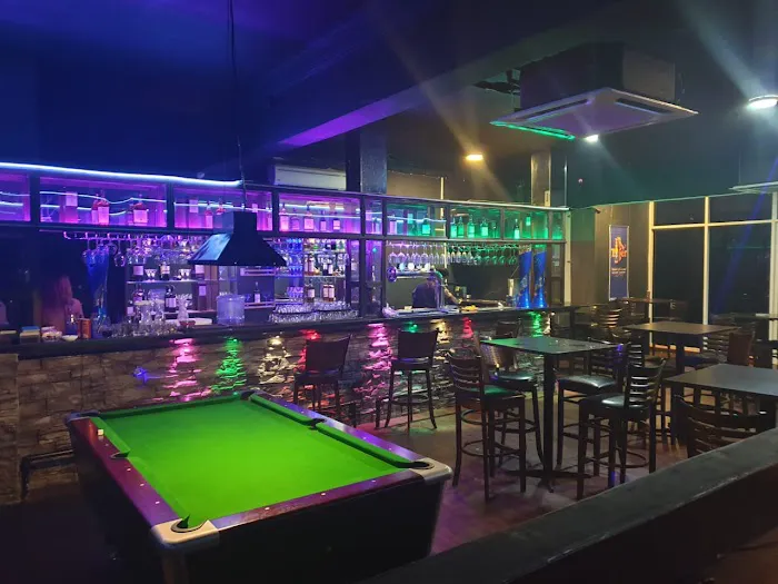 Traders Bar Picture 4