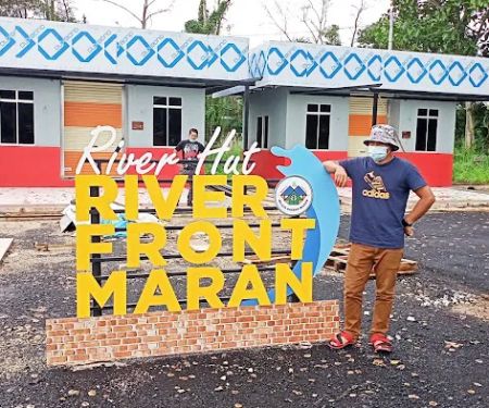 River Front Maran (River Hat)