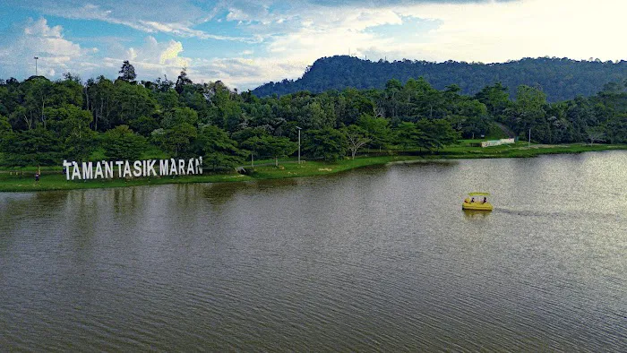 Taman Tasik Maran Picture 1