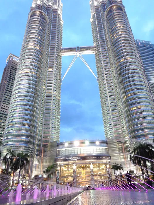 Surau MENARA KEMBAR Petronas Picture 2