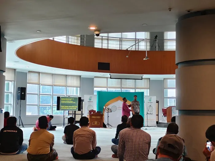 Surau MENARA KEMBAR Petronas Picture 3