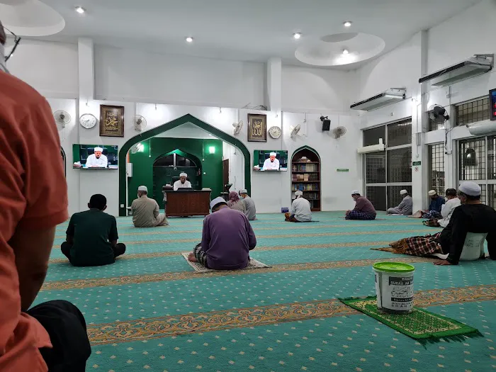 Surau Ar-Rahmah Seksyen 8 Shah Alam Picture 1