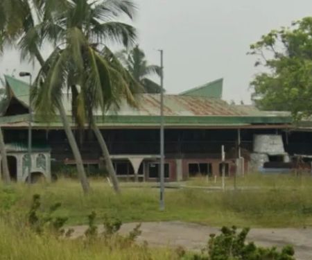 Istana Lama Jalan Pantai Jeram