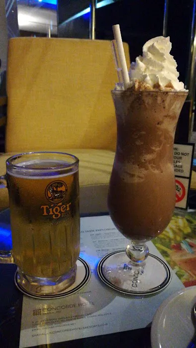 Crossroads Lounge Picture 1