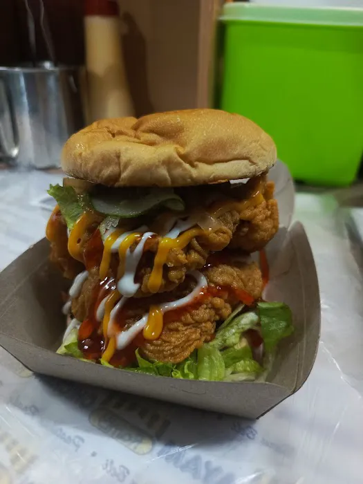 Lickin Burger 14 Picture 8