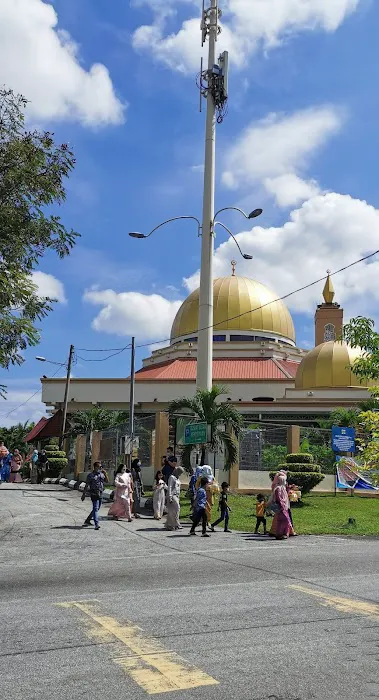 Taman Taming Jaya Mosque Picture 5