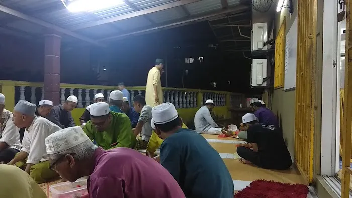 Surau Al Iman Taman Putra Budiman (Surau Jumaat) Picture 1