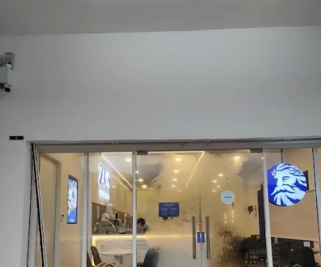 In & Out Café & Bistro