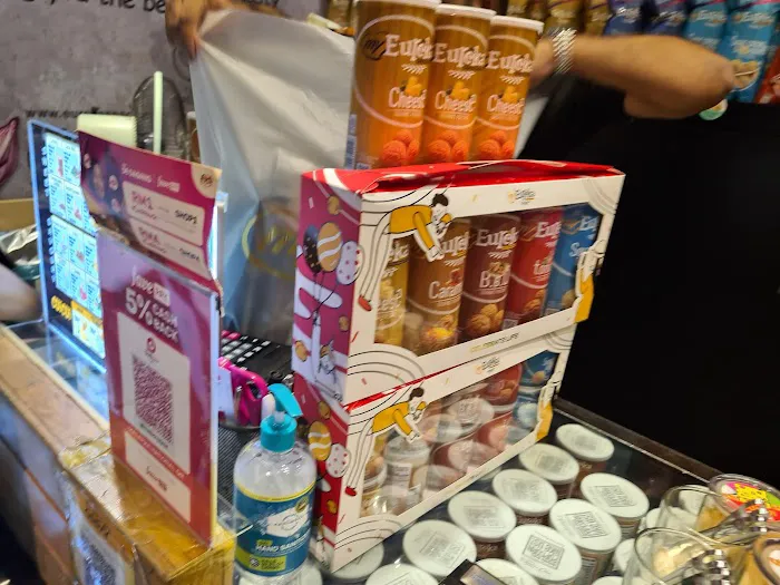 Eureka Snack Bar Picture 8