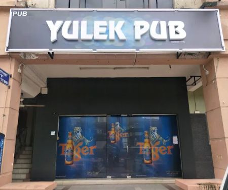 Yulek pub