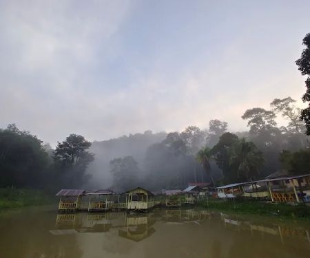 Car park to Gunung Hitam Trailhead