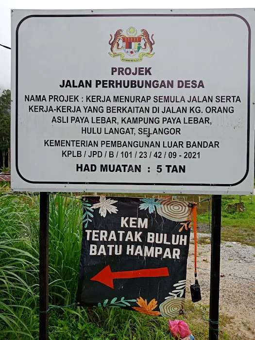 Car park to Gunung Hitam Trailhead Picture 5