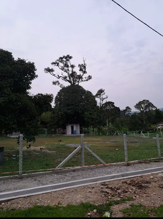 Car park to Gunung Hitam Trailhead Picture 3