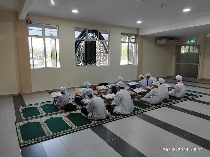 SURAU IMPIAN EHSAN (SURAU JUMAAT) Picture 7