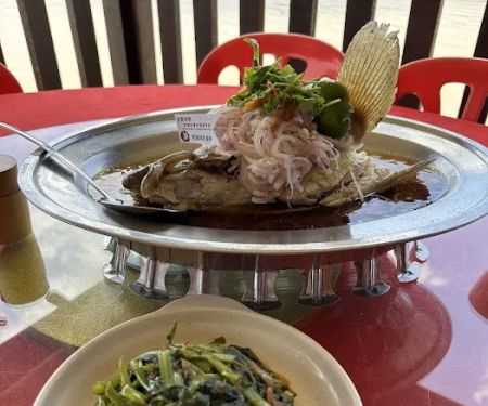 Sungai Yu Seafood restaurant