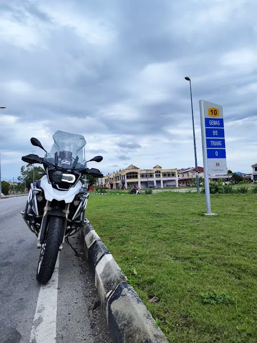 0 km Triang Picture 3