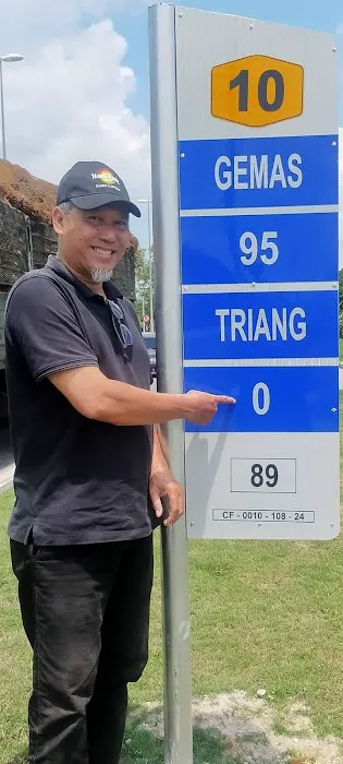 0 km Triang Picture 5