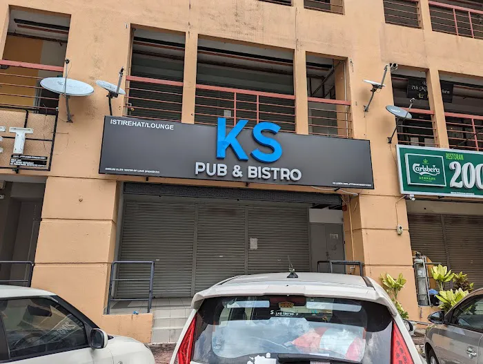 KS PUB & BISTRO Picture 2