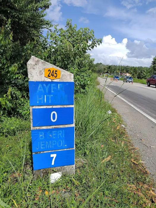 0 km Air Hitam Picture 1