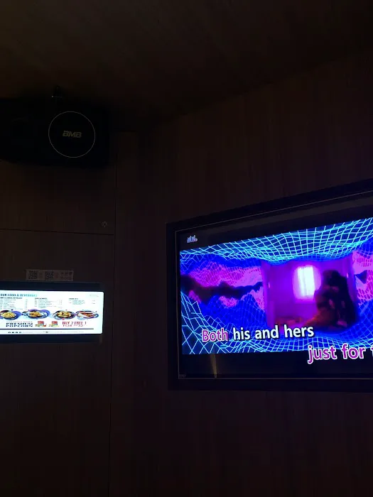 Mini Studio Karaoke @ AEON Taman Maluri Shopping Centre (Kuala Lumpur) - #1 Self-Check-In Karaoke Studio Picture 5