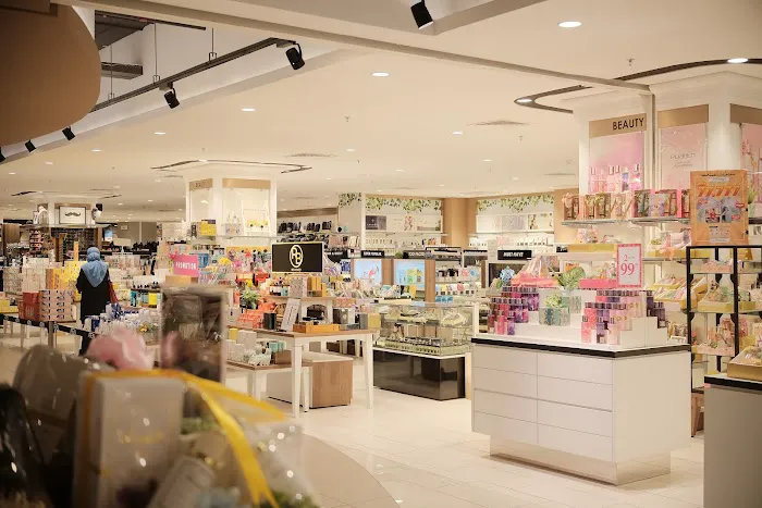 AEON STYLE Taman Maluri Picture 3