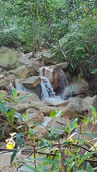 Enggan waterfall Picture 1