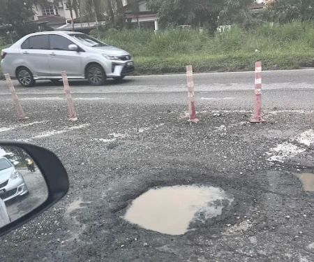 Lubang Besar xdapat Jahit