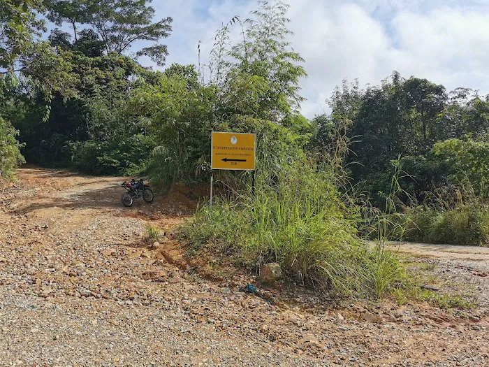 Junction left Pos Bihai, Sempadek,Belatim, right to Pos Tohoi, Simpor, Gob Picture 1