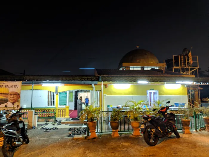 Madrasatul Islamiah (surau jumaat) Picture 4