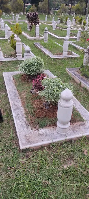 Perkuburan Raudhatul Sakinah (Batu Muda Picture 4
