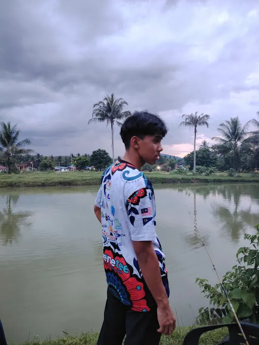 Kolam Pancing Abe War Picture 4
