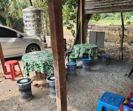 Warung Etang Harith
