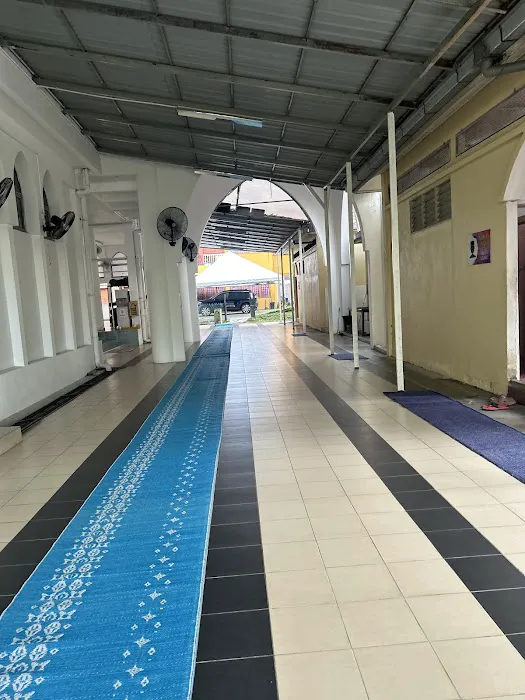 Surau Asy-Syakirin (Surau / Masjid Jumaat) Picture 2
