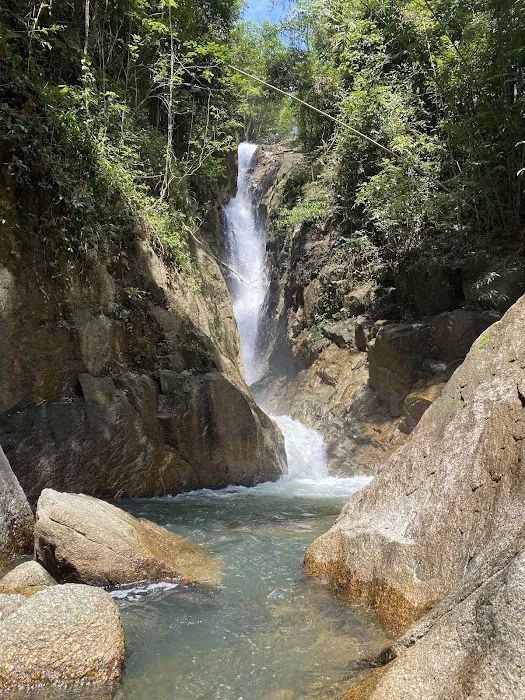 Trail Head to Batu Bertenggek Waterfall Picture 1