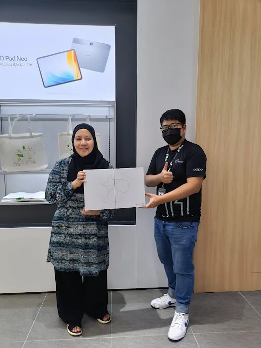 MY OPPO SPACE SETIA CITY MALL Picture 6