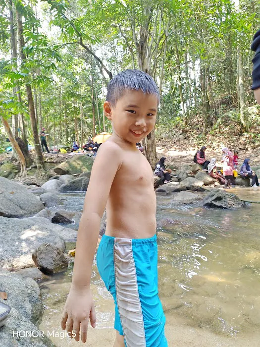 Air Terjun Batu Bertenggek Picture 8