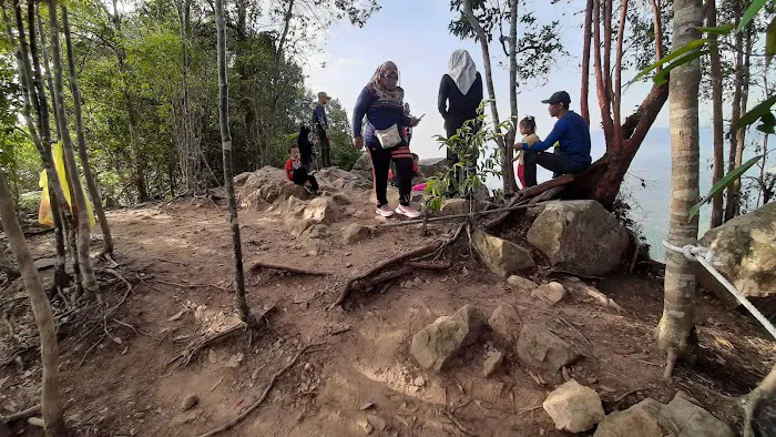 Bukit Senorang - Puncak bukit Picture 2