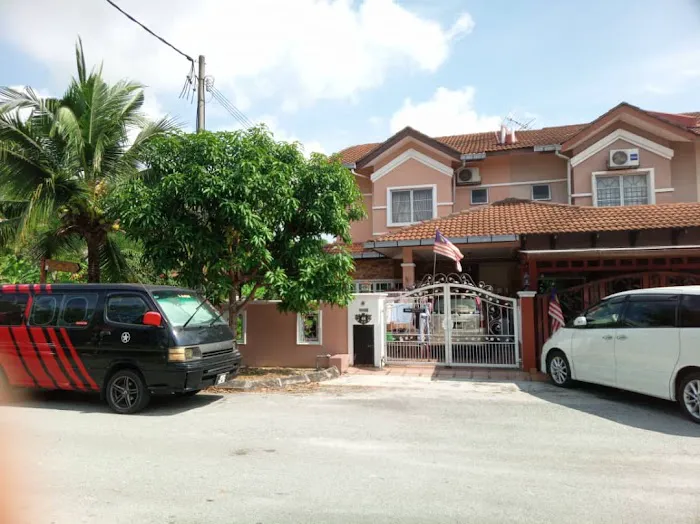 Masnom's Resident Picture 2