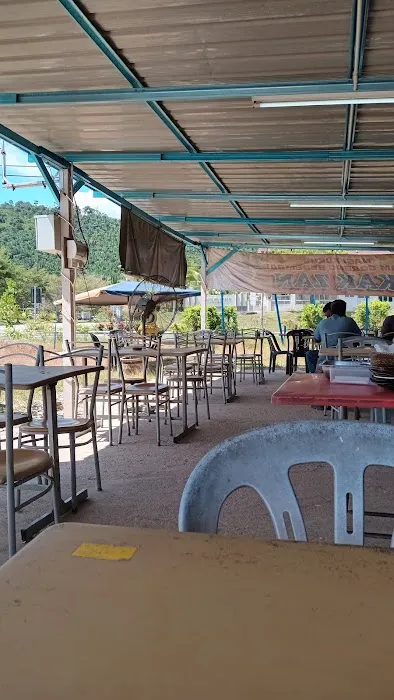 SURAU KIYAI HAJI SAMSURI BLOK S Picture 1