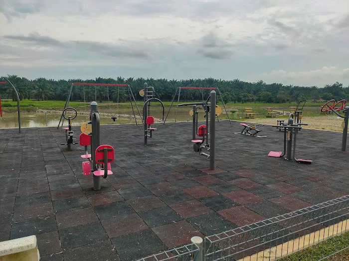 Laman perwira @ Taman Awam Bera Picture 4