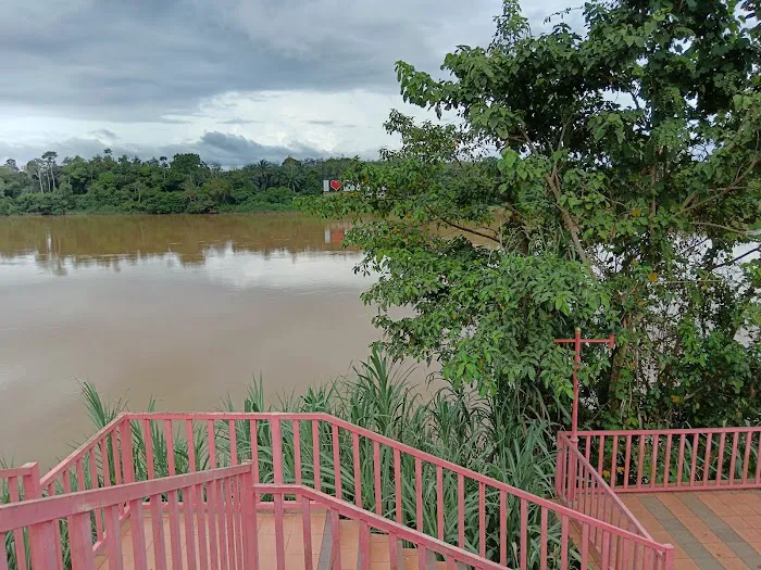 Bera Waterfront Picture 3