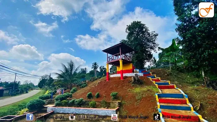 Santai D'Lereng Picture 1