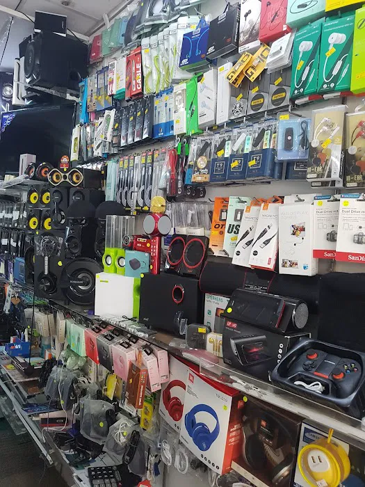MY Super Laptop Mobile Shop Picture 8