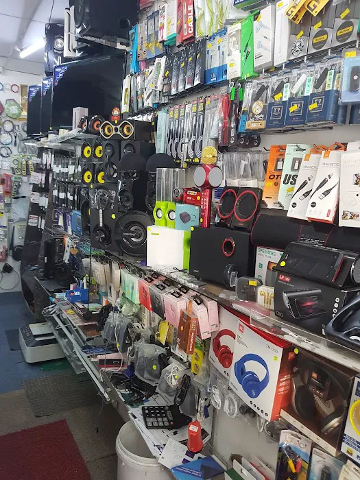MY Super Laptop Mobile Shop Picture 7