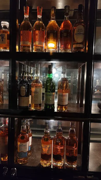 443 Bar Lounge Picture 6