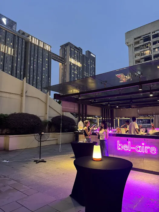 Belaire Bar @ JW Marriott Picture 3