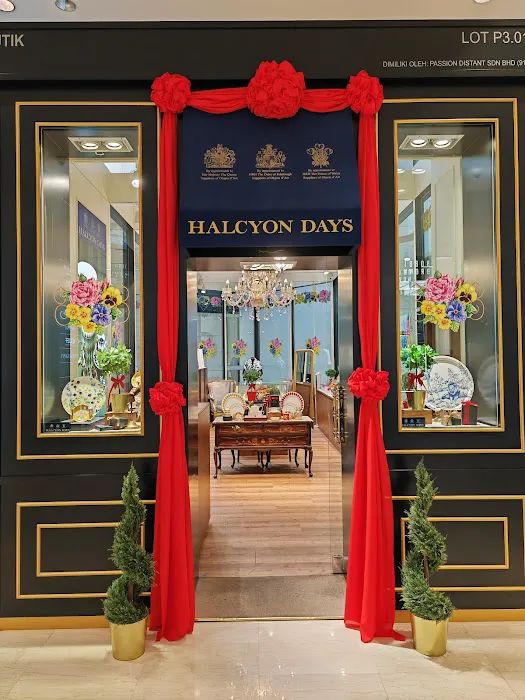 Halcyon Days Picture 3