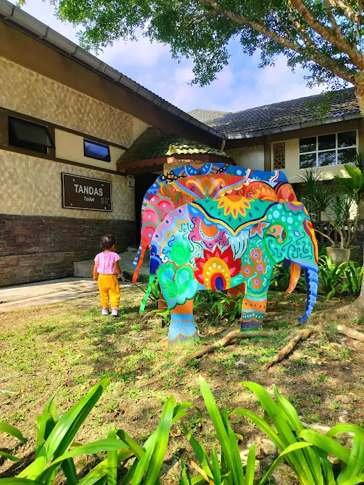 Tengku Hassanal Wildlife Reserve Picture 10