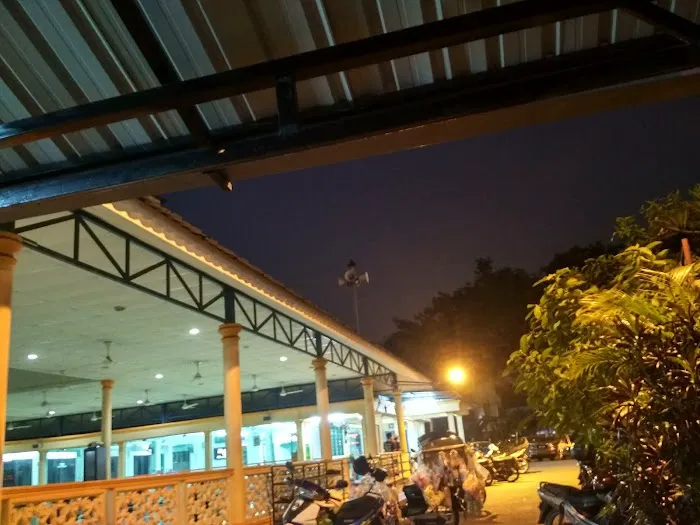 Masjid Al - Mansuriah Picture 10