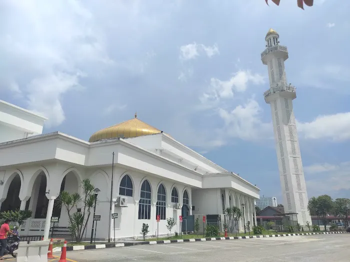 Kampung Raja Uda Mosque Picture 2
